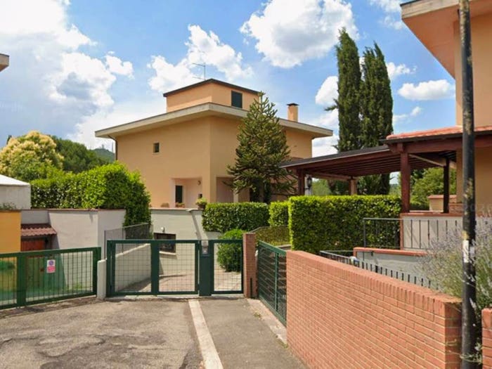 Casa con 6 locali in vendita in Via valle del Vingone, San Giuliano, Arezzo