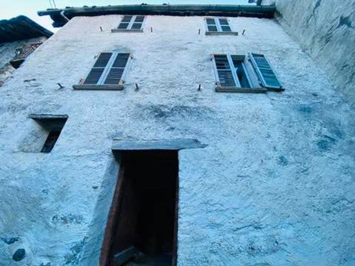 Casa quadrilocale in vendita in In Via Roma No Number, Lillianes