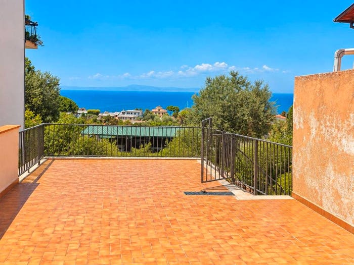 Appartamento trilocale in vendita in Corso Italia, Sorrento