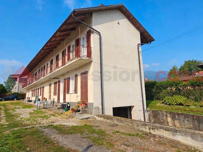 Casa con 6 locali in vendita in Via Famolasco, Centro, Bibiana