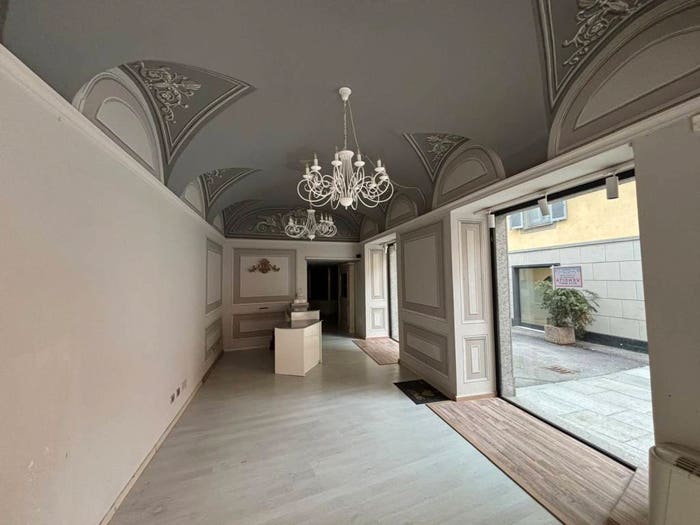 Appartamento quadrilocale in vendita in Via Giovanni Battista Beccaria, Breo, Mondovì