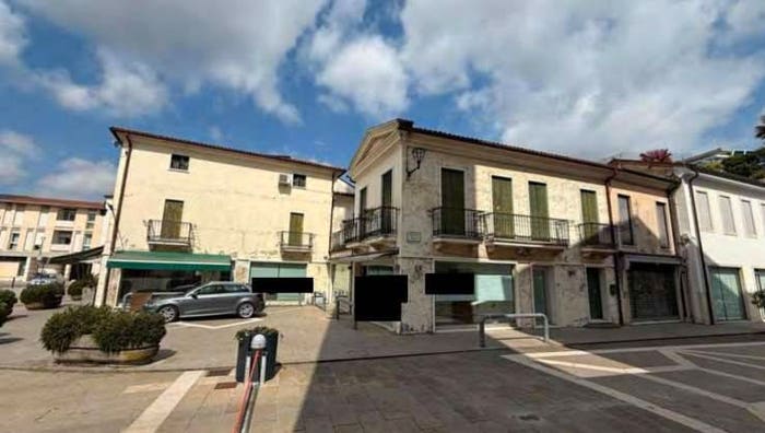 Appartamento con 6 locali in vendita in Centro, Camisano Vicentino