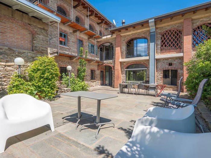 Casa con 6 locali in vendita in Via Aprile, Centro, Armeno