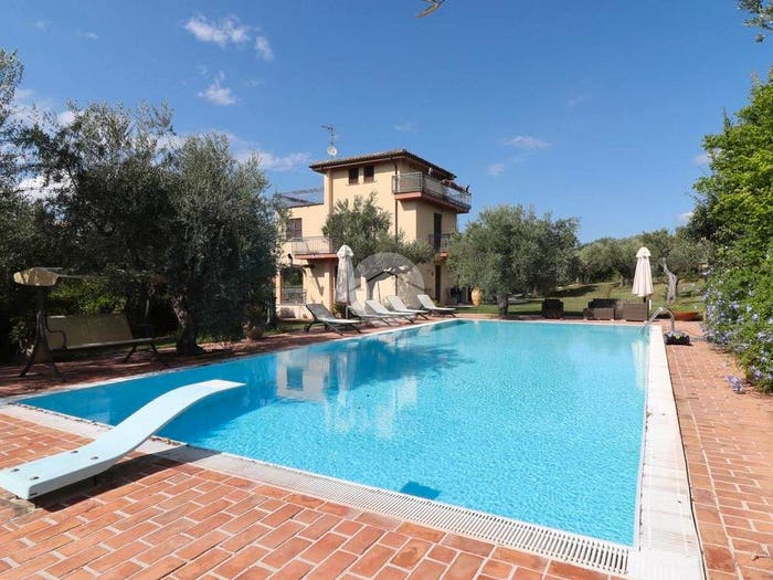 Casa con 6 locali in vendita in Contrada Cupa, Manoppello