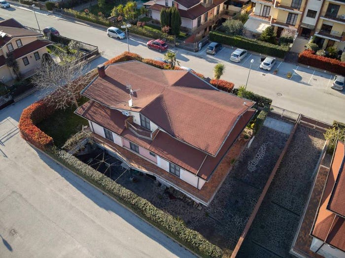 Casa con 6 locali in vendita in Via Michele Landolfi, Airola