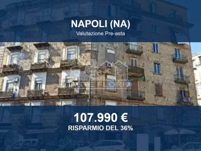 Appartamento con 6 locali in vendita in Via Alessandro Poerio, Centro, Napoli