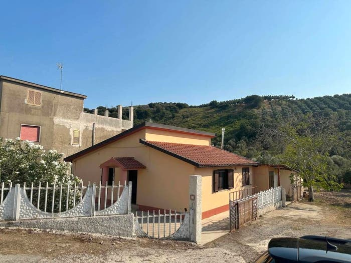 Casa bilocale in vendita in Via Fausto Gullo, Borgia