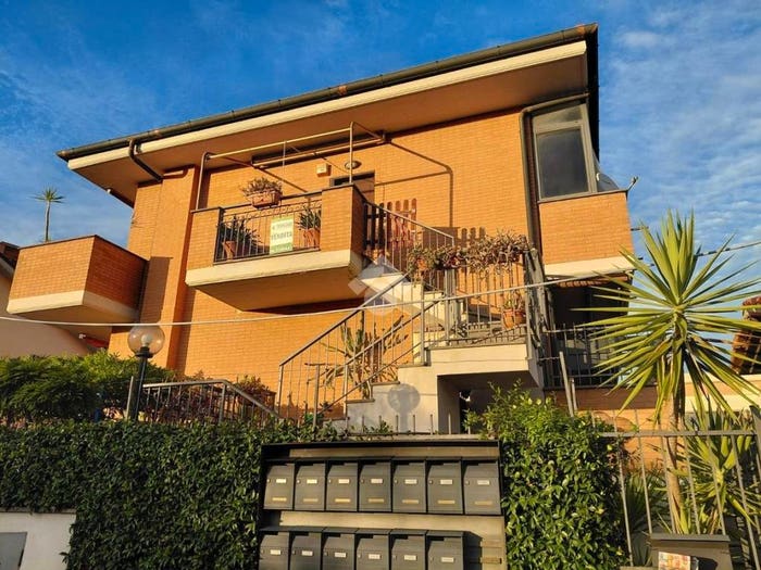 Appartamento trilocale in vendita in Piazzale dello sport, Cava dei Selci, Marino