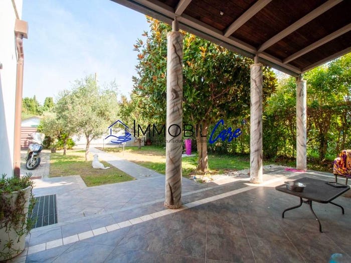 Casa trilocale in vendita in Via della Valle Benedetta, Limoncino Valle Benedetta, Livorno