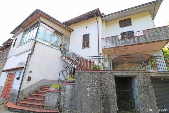 Appartamento con 6 locali in vendita in Via Cravilla, Stallone Talavorno, Mulazzo