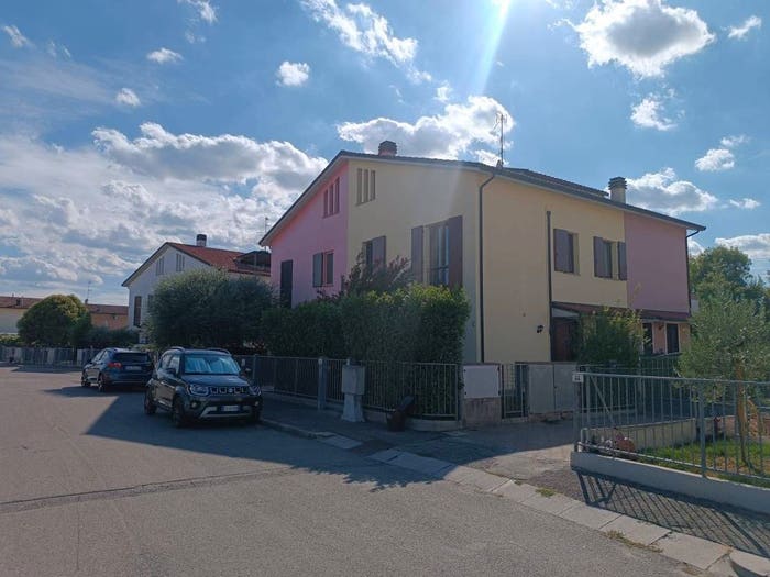 Casa con 6 locali in vendita in Centro, Conselice