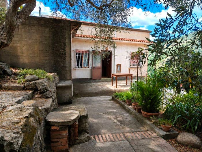 Casa quadrilocale in vendita in Contrada Santa Lucia, San Salvatore di Fitalia