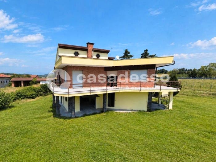 Casa con 6 locali in vendita in Via Quargnento, Il Giardinetto, Castelletto Monferrato