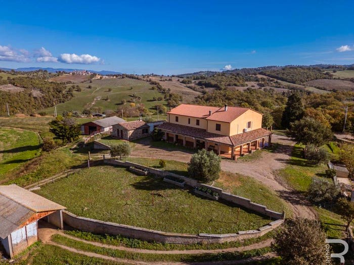 Casa con 6 locali in vendita in Strada Provinciale Sovana, Manciano