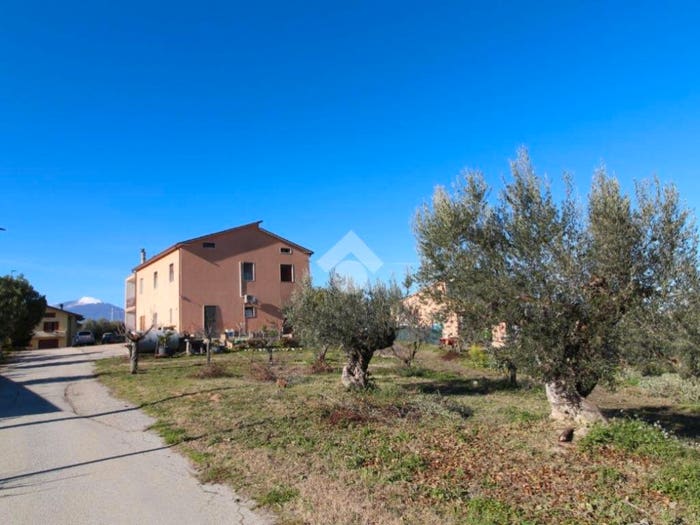 Casa quadrilocale in vendita in Via Fabrizio De Andrè, Bellante