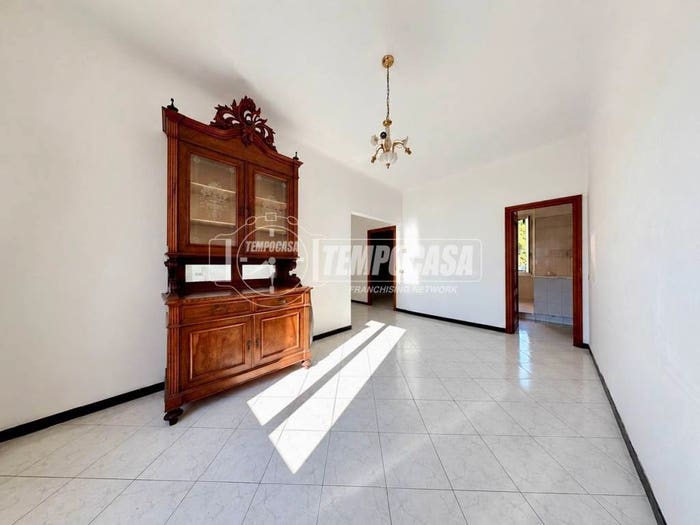 Appartamento con 5 locali in vendita in Salita Al Santuario, Sestri Ponente, Genova