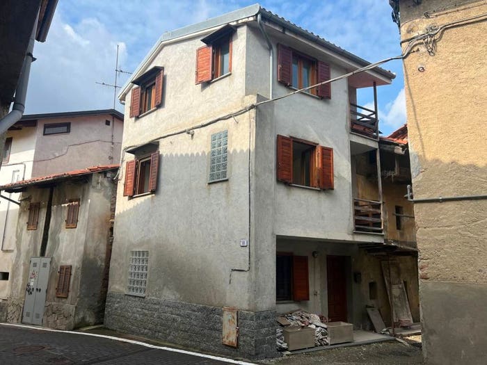 Casa trilocale in vendita in Via Trento, Centro, Pavone Canavese