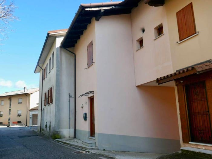 Casa bilocale in vendita in Centro, Vito d'Asio