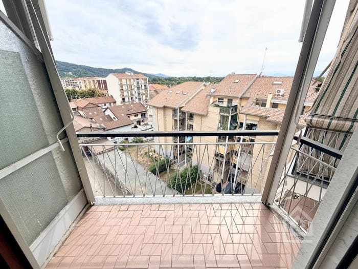 Appartamento quadrilocale in vendita in Vicolo San Pietro, Centro, Chivasso