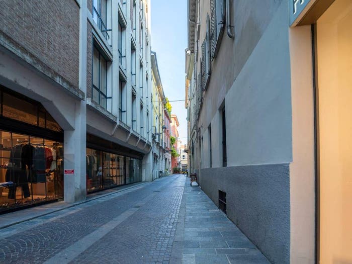 Appartamento trilocale in vendita in Borgo San Biagio, Centro Storico, Parma