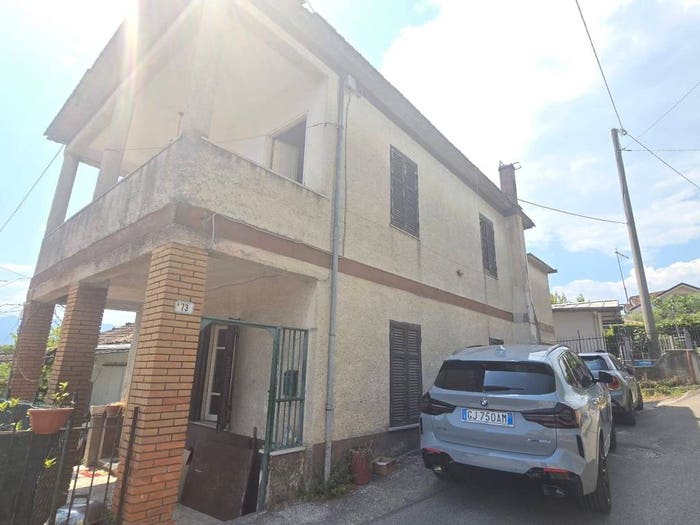 Casa con 5 locali in vendita in Via Colle Cottorino, Madonna Della Neve, Frosinone