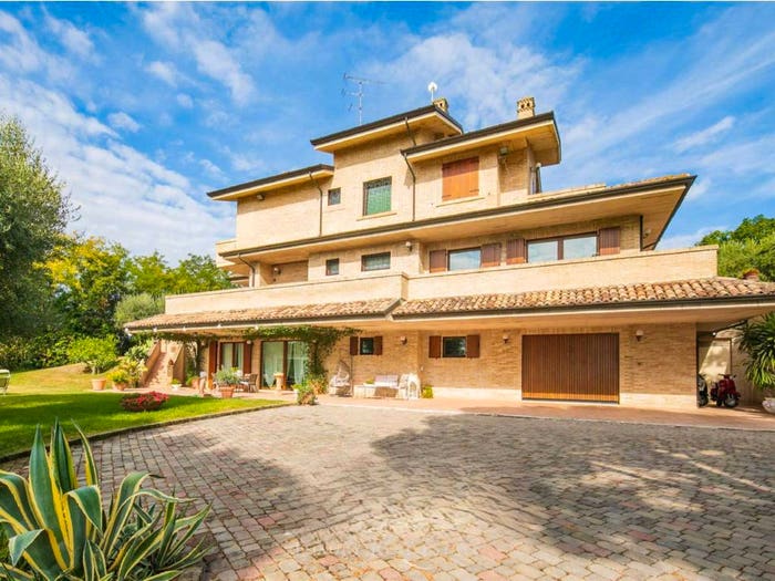 Casa con 6 locali in vendita in Civitanova Alta, Civitanova Marche