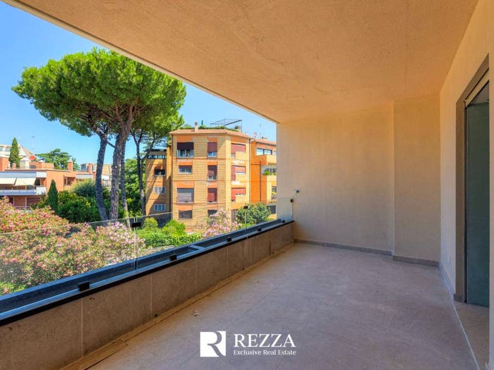 Appartamento quadrilocale in vendita in Via Roccaraso, Cortina d'Ampezzo, Roma