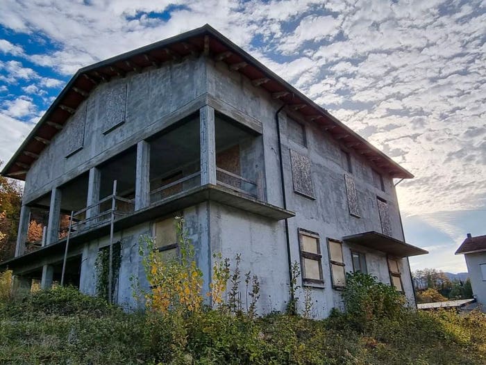 Casa con 6 locali in vendita in Strada Francesco Petrarca, Orzale, Neviano degli Arduini