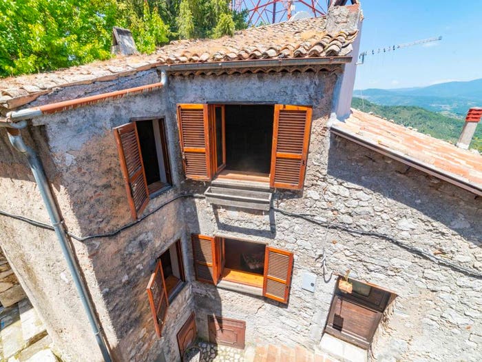 Casa quadrilocale in vendita in Via Milano, Fumone