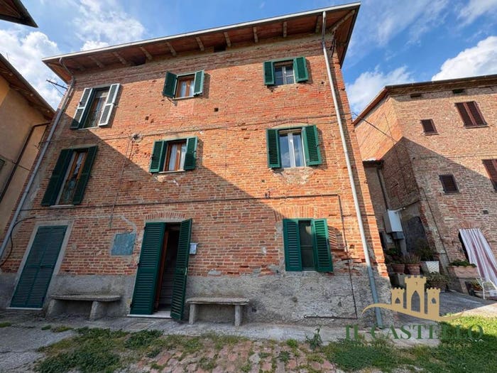 Casa con 6 locali in vendita in Via Castiglionese, Casamaggiore, Castiglione del Lago