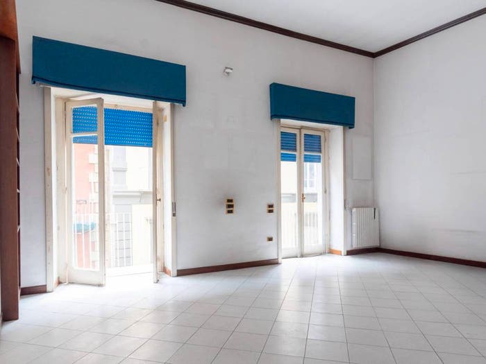 Appartamento con 6 locali in vendita in Via Chiaia, Chiaia, Napoli