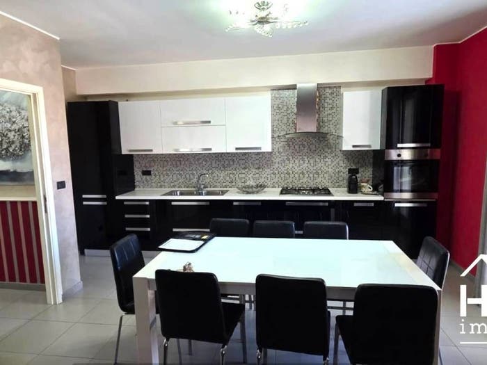 Appartamento trilocale in vendita in Via Amalfi, Paternò