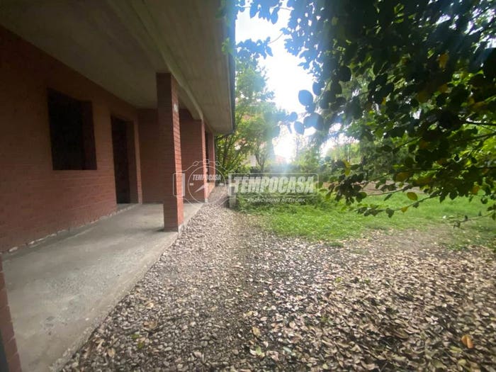 Casa quadrilocale in vendita in Via TITO SPERI, Castelfranco Emilia