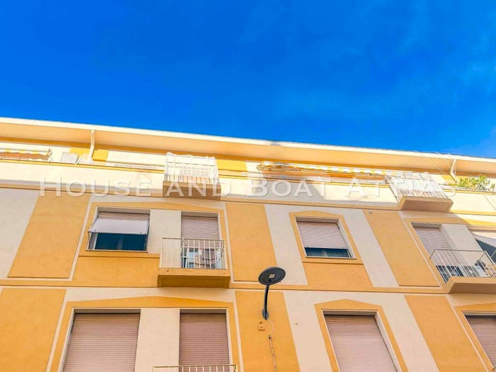 Appartamento quadrilocale in vendita in Via Grande Piazza della Repubblica, Livorno