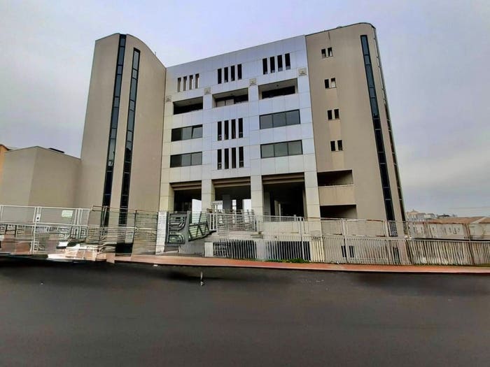 Appartamento quadrilocale in vendita in Via Vittorio Pugliese, San Leonardo, Catanzaro