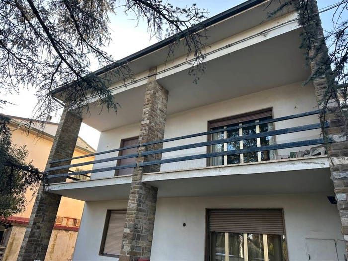 Casa con 6 locali in vendita in Pontorme Cortenuova, Empoli
