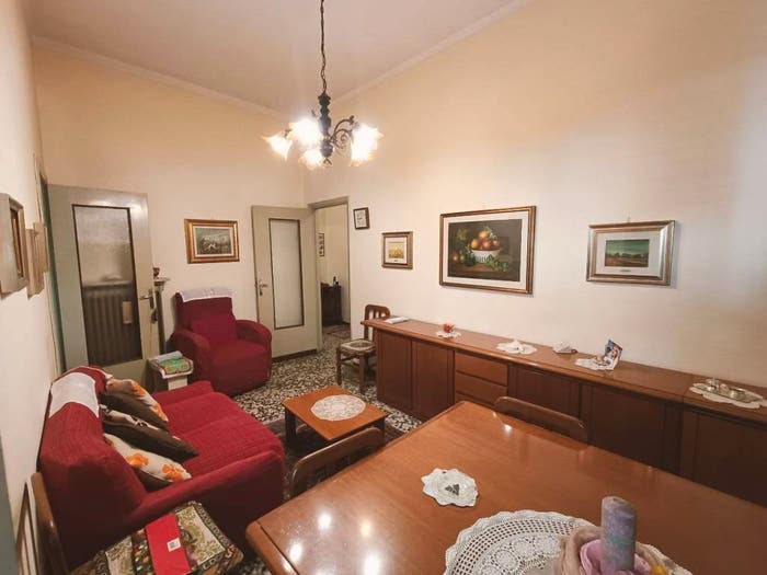 Appartamento trilocale in vendita in Via Montello, Piazza Castello, Cremona