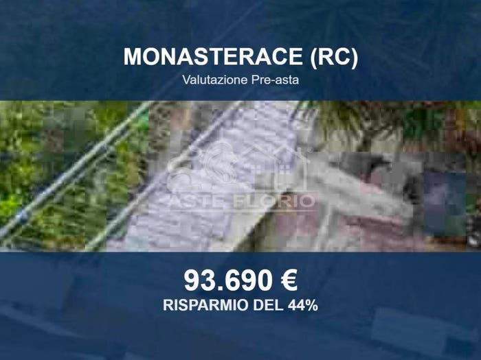 Appartamento con 6 locali in vendita in Via Nazionale, Monasterace Marina, Monasterace