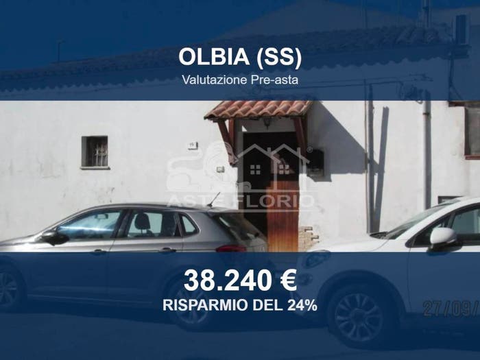 Appartamento trilocale in vendita in Via Calabria, Santa Maria, Olbia