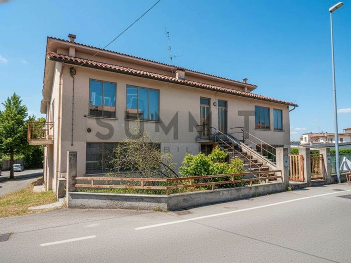 Casa con 5 locali in vendita in Via Pozzati, Centro, Santorso