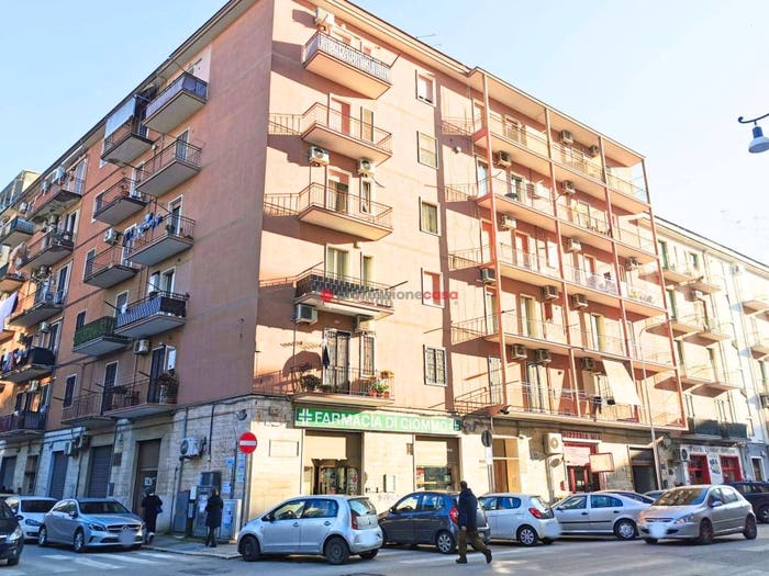 Appartamento trilocale in vendita in Via Vittime Civili, San Michele, Foggia
