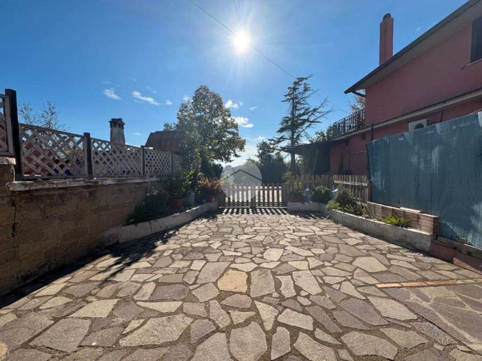 Appartamento bilocale in vendita in Via Monti di mele, Reviola Piedicosta, Monterotondo
