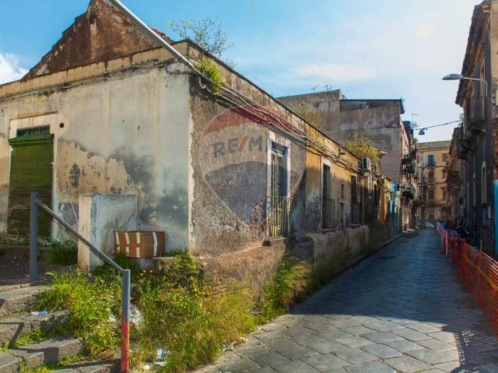 Casa quadrilocale in vendita in Palestro, Catania