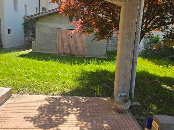Casa quadrilocale in vendita in VIA MULINO ROTTO, Grantola