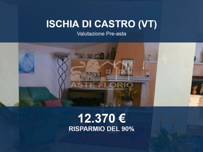 Appartamento con 6 locali in vendita in Via degli Orti, Ischia di Castro