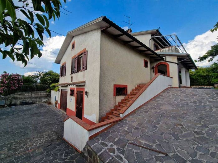 Casa con 6 locali in vendita in Via Giacomo Matteotti, Casteltodino, Montecastrilli