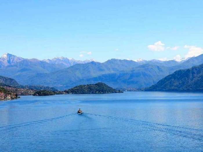 Appartamento quadrilocale in vendita in Via Regina, Tavernola, Como
