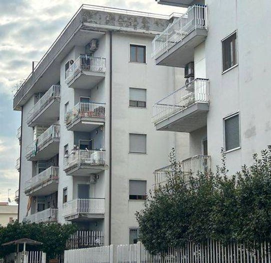 Appartamento quadrilocale in vendita in Via Fratelli Rosselli, Centro, Pomigliano d'Arco