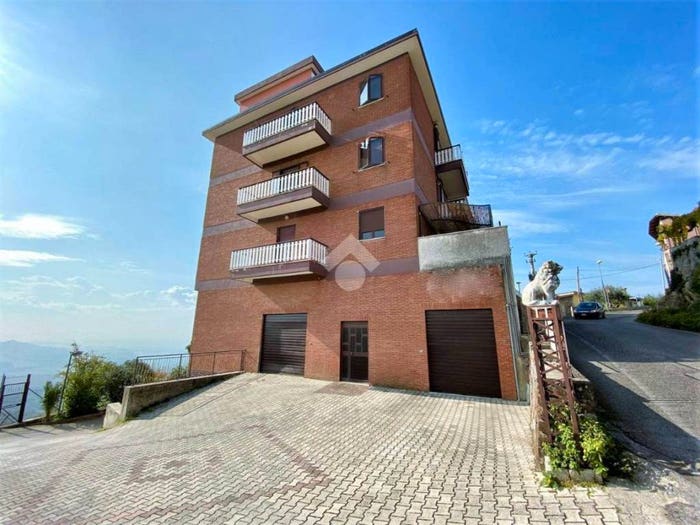 Appartamento quadrilocale in vendita in Contrada Colle Martino, Centro, Paliano