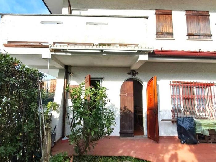 Casa trilocale in vendita in Lungofrigido Ponente, Marina di Massa Centro, Massa